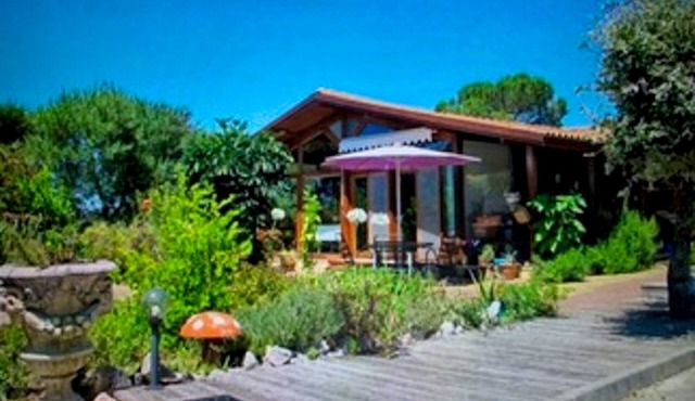 Homerez - Spacious house for 6 ppl. with garden and terrace at Porto de Mós