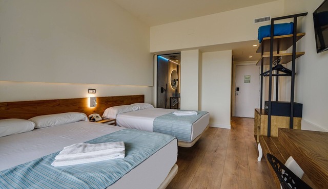 Hotel Brisamar Suites
