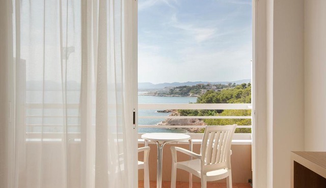 Hotel Cala Font