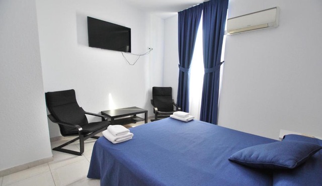 Hotel Tres Leones