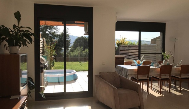 House for 8-9 people 25 min from Barcelona, Montserrat, Sitges, Penedes.