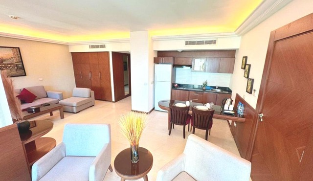King Suites Hotel