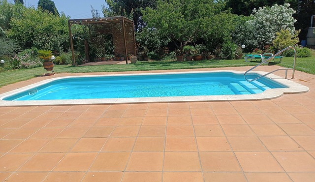 La Paisa Holiday Home with Mountain Views and Wi-Fi in Torroella de Montgrí