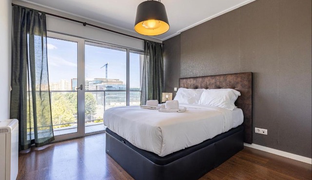 Lovely 1 BDR Apartment With Pool by LovelyStay
