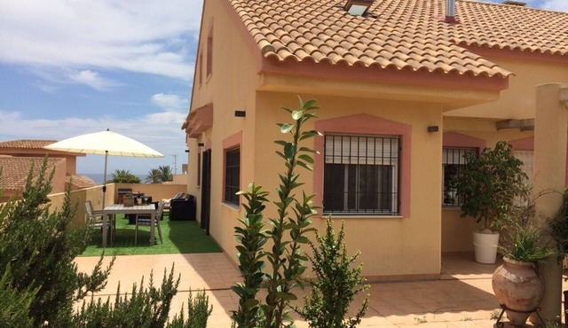 Lovely house in the town center of ISLA PLANA in Isla Plana