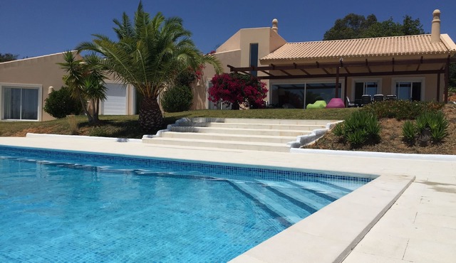 Lovely, Privacy, Relaxing, Overlooking Natural Protected Area, Close to Beaches
