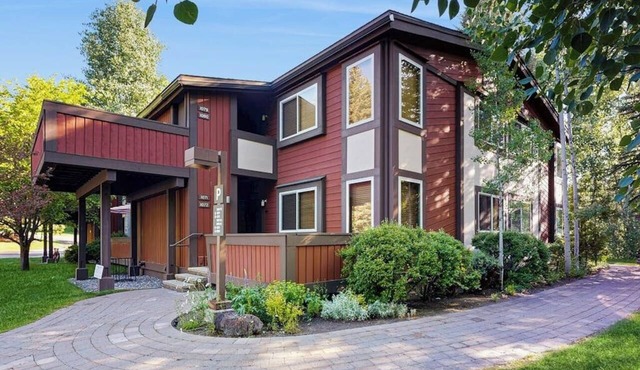 Lovely Studio Close to Dollar Mountain w/Full Kitchen/Free WiFi/Deck/Netflix in Sun Valley