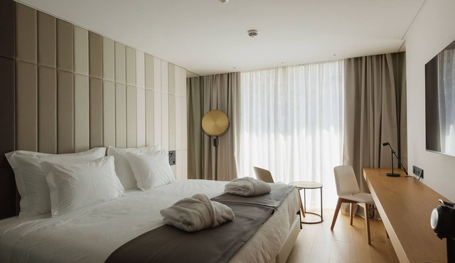 Lumen Hotel & The Lisbon Light Show