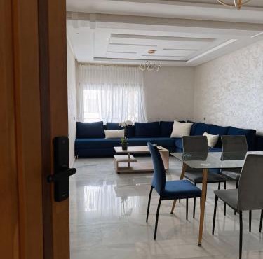 Luxury Apartment 5 min Beach, TGV, City Mall
