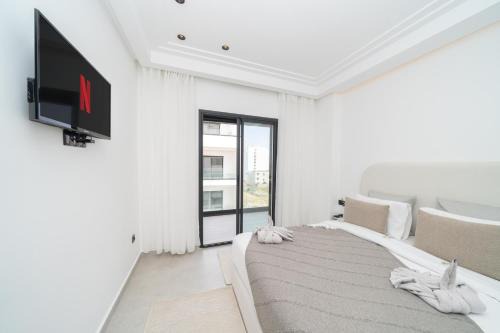 LUXURY Apartment - IPTV - AC - Easy Parking - Cosy stay