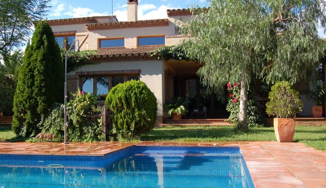 Luxury villa in Hospitalet for 8 or 10 people