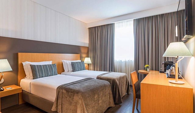 Mercure Lisboa Almada