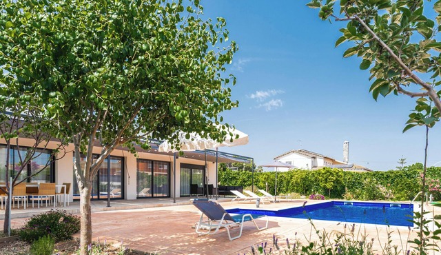 Modern villa Elvira
