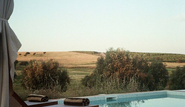 Monte Barriga: Cozy Retreat with Private Pool and Air Conditioning