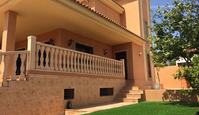 New family Villa with private solar heated pool in Torrevieja