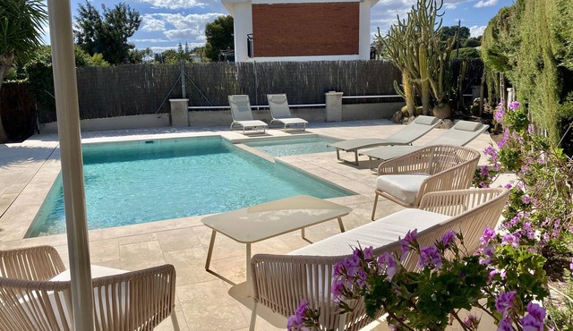 New Valparaiso house with private pool 8 people