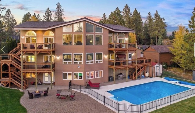 Now Open! Pure Relaxation · Breathtaking Views · Sunny Yard · Pool · Gym · Bar in Coeur d'Alene
