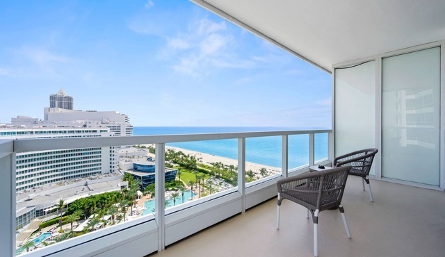 Ocean View Luxury Studio at Sorrento in Fontainebleau Hotel in Miami Beach in Miami Beach