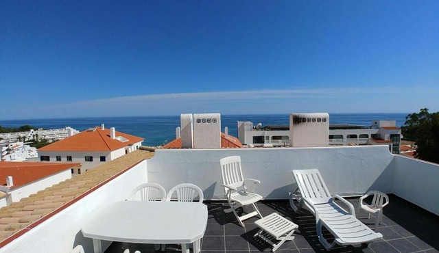 oura panoramic sea view roof top, Pisc, Plage 200m, strip