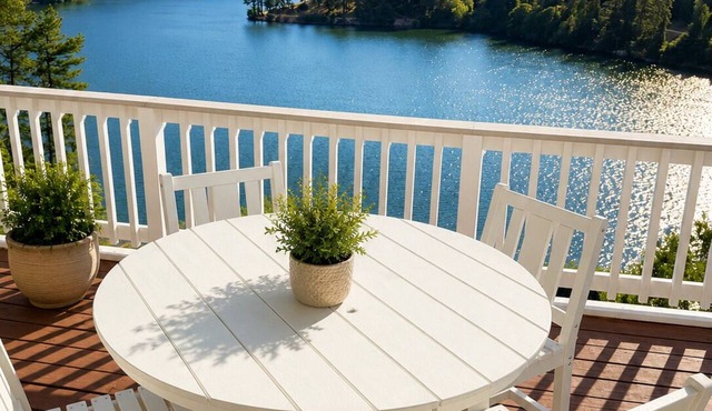 Panoramic Lakefront Retreat, View from Every Floor in Crestline