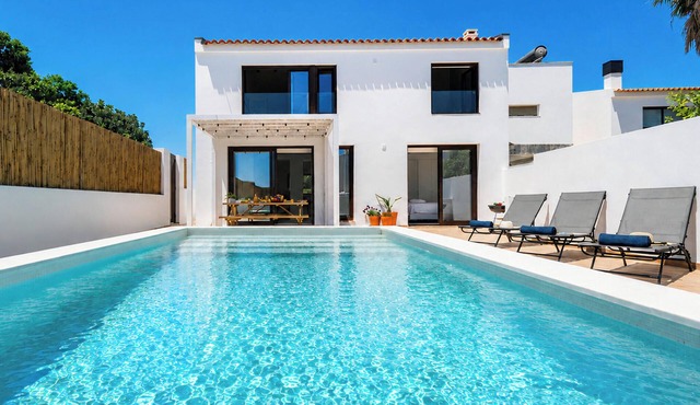 Peaceful villa with heatable pool in Carvoeiro