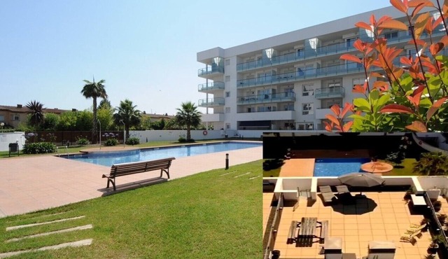 Penthouse-roof terrace -solarium of 60m2-wifi-indoor parking-pool-airco