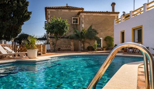 Pool, terrace and stunning views