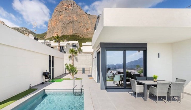 Preciosa Casa en Villa y Piscina Privada Vt-500619-a