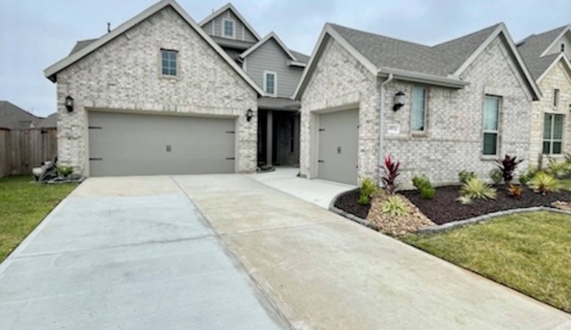 Private Next-Gen Suite Attached in New Caney