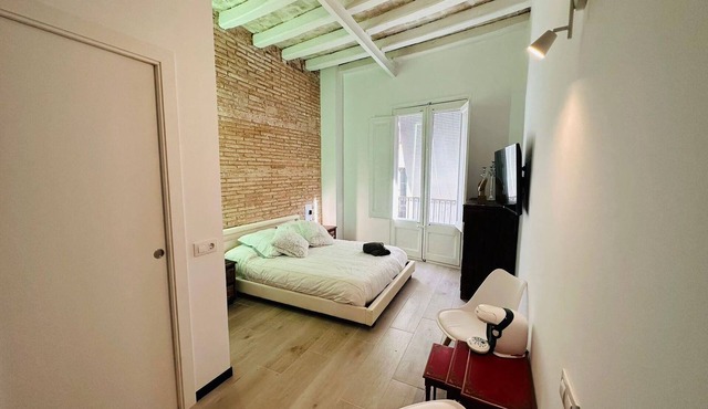 Private room with several common areas