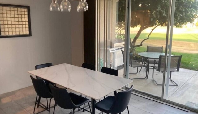 Quiet Condo on the Course in La Quinta
