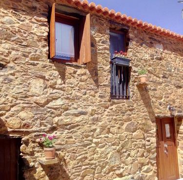 REFÚGIO DO RAPOSO/CASA DENEB (CC) in Montes da Senhora