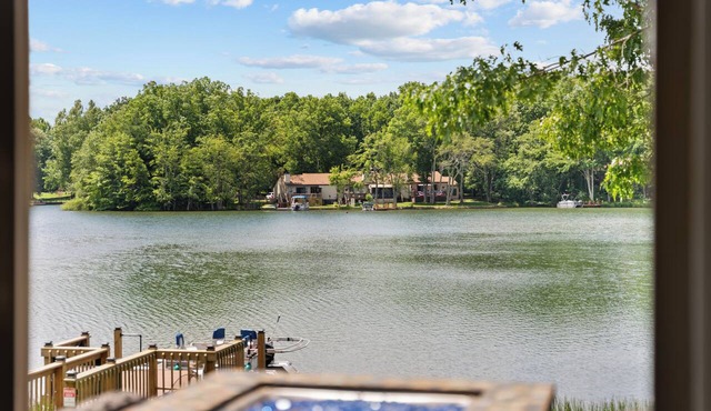 Resort Vacations at Fairfield Glade Tn. Best lakefront view! 2 Bedrooms 1.5 Bath in Crossville