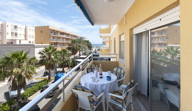RIVER - Apartment with sea views Free WiFi