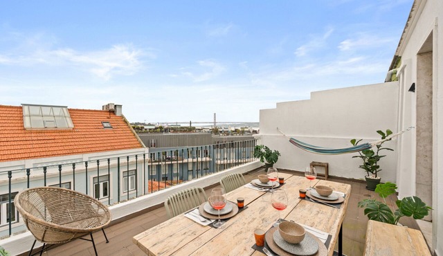 River View Terrace Apartment (C136)