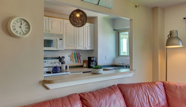 Rooftop Deck & Views! Walkable Dtwn Seattle Condo in Seattle