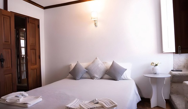 Room 'Vento Que Sôa' with Mountain View, Wi-Fi and Air Conditioning in Sortelha