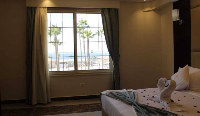 Royal Jewel Al Raml Hotel