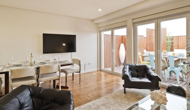 São Bento Terrace Apartment (C105)