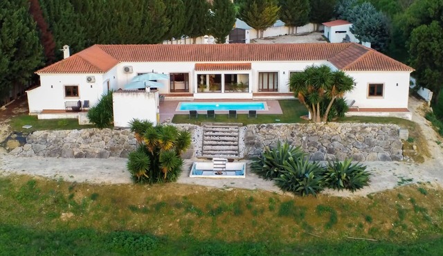 Santarém Private Pool Sauna&Gym Villa