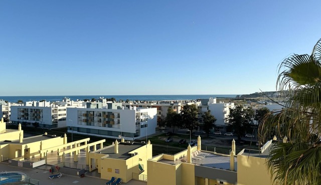Sea View Apartment by Beach & Marina