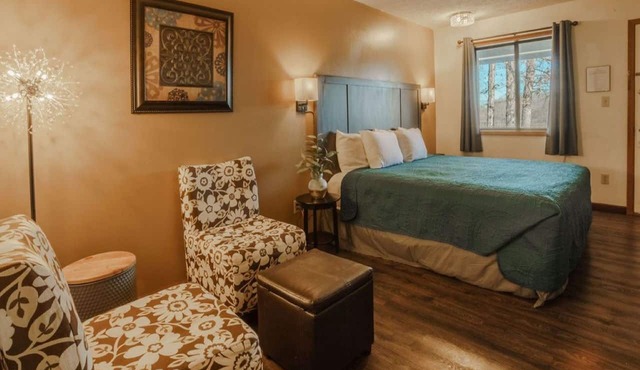 Shady Acre Inn and Suites in Branson West