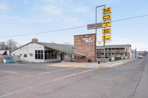 Silver Spur Motel in Burns