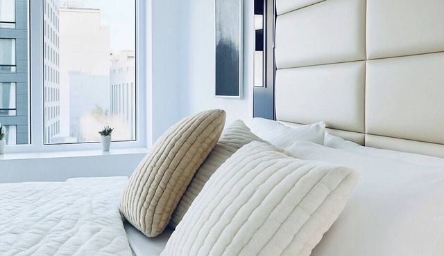 Spacious 4-bedroom apartment in Manhattan with Doorman in New York