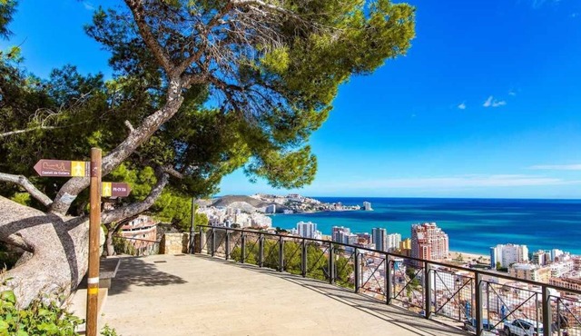 Spacious house on the beach of Cullera for 15 people in Cullera