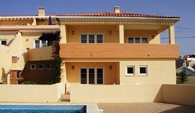 Spacious Villa In Quiet Location With Pool, Superb Views and close to village.