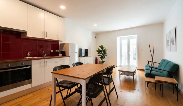 Stylish 2-Bedroom Apartment with Private Terrace, Just Steps from the Intendente Metro Station