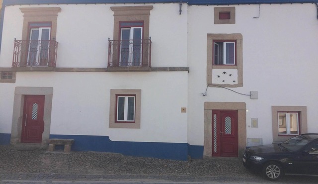 Swallows House in Alpalhão
