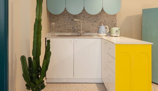 Teal Guesthouse - Batroun Souks