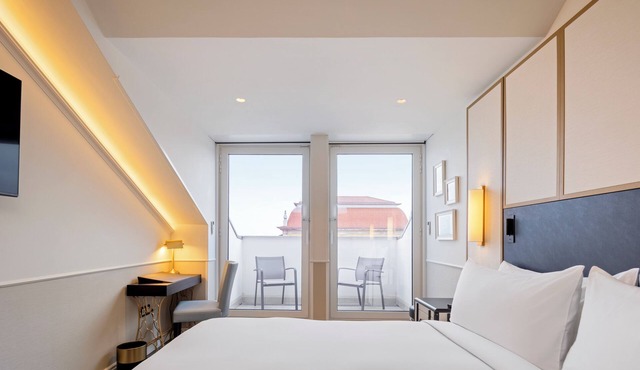 The Emerald House Lisbon, Curio Collection By Hilton